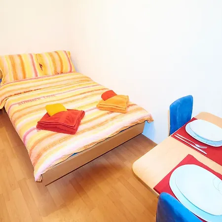 Apartmán New West Station 7