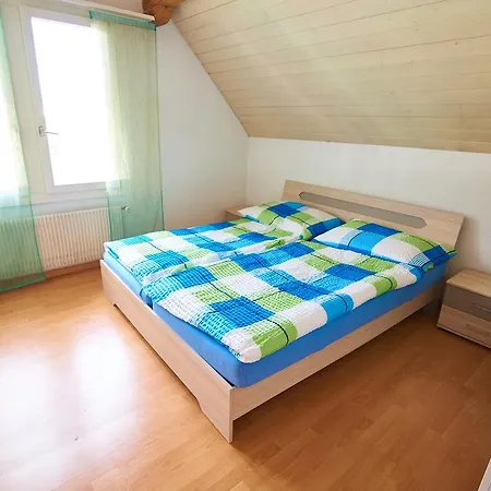 New West Station 7 Apartment *